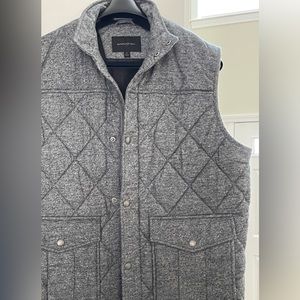 Banana Republic Men’s Vest new w/out tags